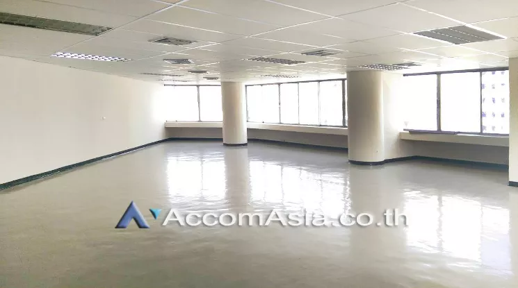 Split-type Air office space for rent in Phaholyothin at Kitsiri Building, Bangkok Code AA10831
